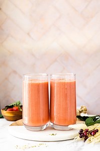 Best Grapefruit Smoothie with Strawberries, Apple - IM-WORTHY