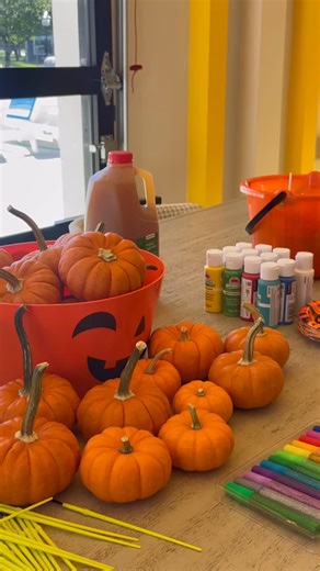 IT’S GETTING SPOOKY AT THE LANDING 🎃✨ Shoutout to everyone who has stopped by our mini pumpkin painting event! 🎨 | The Landing Lawrence