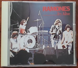 Ramones - It's Alive