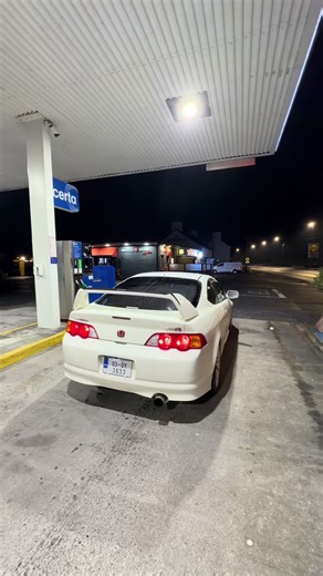 Revving Up the Honda DC5: A Look into the VTEC Power