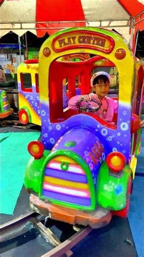 🌈 Naik kereta api model bus seru muter muter | pasar malam ❤️ #shortsfeed #shorts #trending