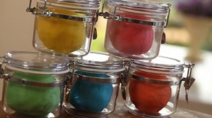 Never run out of fresh play doh! Instructions: http://bit.ly/HowtoPlayDough | Kin