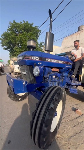 16.9.28 BKT 21L with 900.16 BKT T GUDDI FITTED IN TRACTOR 🚜 #dashmeshtyre #bkt #farming #jattlife