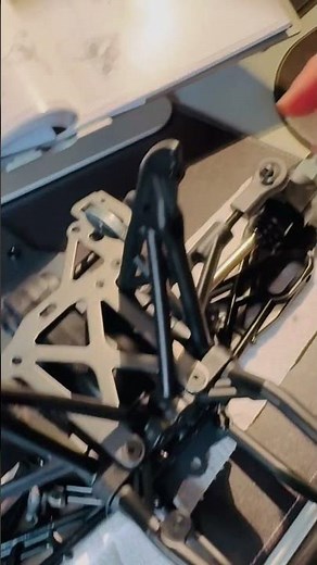 HPI Baja 5B Build - Part 7 Rear End and Drive Shafts