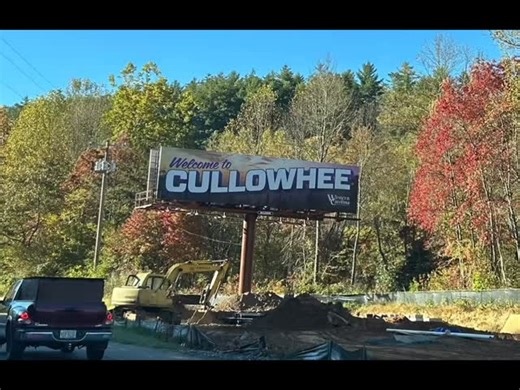 Headed out to @discoverjacksonnc today and @western_carolina for ‘Extreme Weather in WNC’ presentation to the @lifelonglearning_wcu … Thanks for having me and thanks for the great t-shirt! … It was a wonderful class with many good questions. … I look forward to the next time! #wnccommunity @wlos_13 | Jason Boyer WLOS