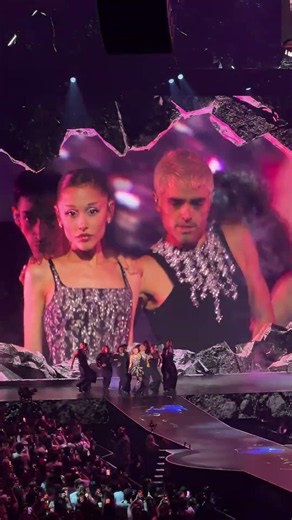 INTO YOUUUU #arianagrande #eternalsunshinetour