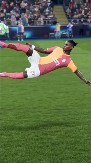 FC26 Rafael Leao Scores a Goal into the Top Corner with a Volley #fc26 #fifa #rafaelleão #leão #vole