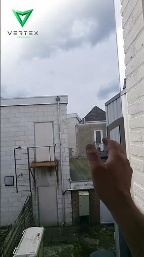 "Montage van schuifwanden voor het balkon"✨