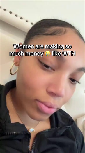 Girl… the universe can only send you so many signs. This is one of them. Like and comment “SASSIE” for SAAS guide and get moving.💕 #makemoneyonline #inspiration #inspiration #investinyourself #succesful #whatissaas #succesful | Make Money? Make Money