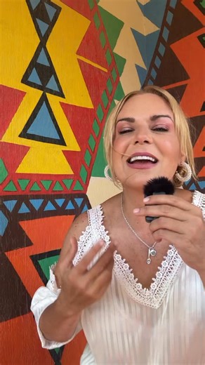 69K views · 1.2K reactions | ¿Preparados para conocer a las FINALISTAS de #MasterChefCelebrityColombia?  Nuestras participantes ya están con toda la energía necesaria para darlo todo esta noche.  ¡Comenten a quién le harán barra!  #MasterChefCelebrity | Canal RCN | Facebook