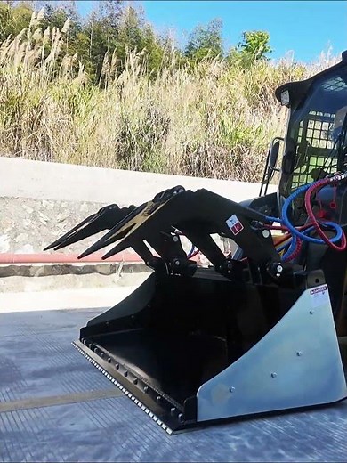 LANDY 72" Industrial Grapple Bucket Attachment for Skid Steers