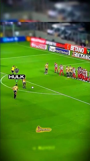 La FUERZA BRUTA de Hulk en el fútbol 🟢💪 #shorts #football