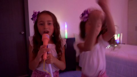 Kids Karaoke Machine with Stand, Toddler Microphone for Girls, Kids Singing Machine with Stand and Led Lights Disco Ball Karaoke Dance Party MP3/AUX