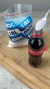 Just put toothpaste in Coca-Cola and you'll thank me!it's amazing | Super Tips Recipes | Facebook