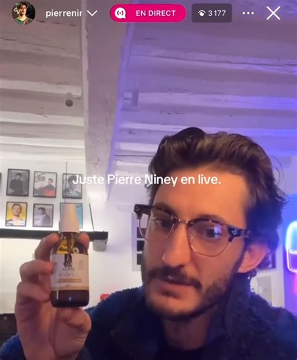 Pierre Niney Actu on Instagram: "Bon, au delà du sponsor du spray pour la gorge bio au miel de Manuka et à l’argent colloïdal, n’oubliez pas que Gourou sort dans 1 mois tout pile : LE 28 JANVIER !! 👀 Dans son live spécial Canal des T-Rex sur son Instagram, Pierre a annoncé qu’il y aurait quelques surprises dans certaines salles de cinéma le jour et la semaine de la sortie du film !! Alors, rendez-vous le 28 Janvier !! - #pierreniney #cinema #film #filmfrançais"