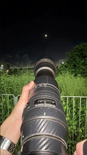 How big is the difference between a 600mm camera telephoto lens and a mobile phone telephoto lens