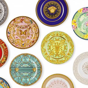 25 prints for 25 years - a Limited Edition porcelain collection celebrating the 25th anniversary of Rosenthal meets Versace. | Versace