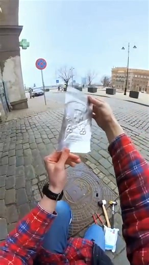 Car Wheel Soda Can Manhole Cover = Epic Street Art 🛞 | 5-Minute Recycle