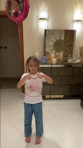 Hand tricks: Making heart with fingers and convert it in to goggles