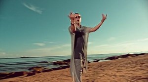 Yandel - Encantadora (Official Video)