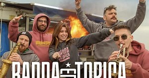 Νέο περιστατικό παρέμβασης στην τέχνη για εθνικιστικούς λόγους στη Φλώρινα | Parallaxi Magazine