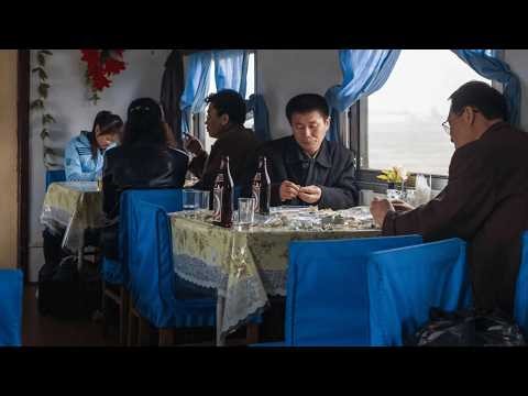 What and how do North Koreans eat and what does their diet consist of?