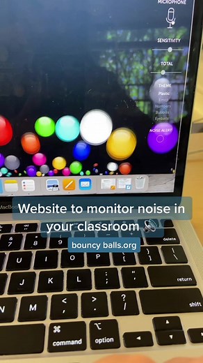 My students are mesmerized and quiet down when this is on the projector 🤫 #teacher #teachersoftiktok #teacherlife #classroommanagement