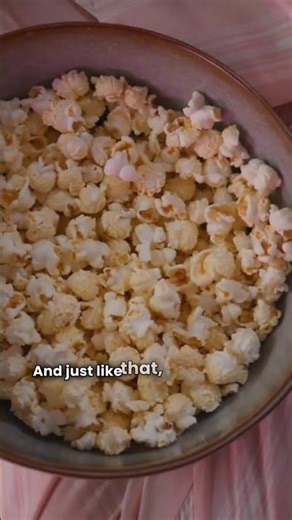 POP! 🌽 The Science of Popcorn Explosion ⚡ | Science Shorts