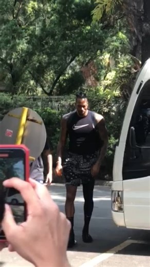 Dwight Howard arrives at Strong Group's open practice session 👀 | SPIN.ph