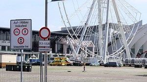 Tödlicher Unfall: Arbeiter stürzt vom Osterwiese-Riesenrad – Polizei nennt neue Details