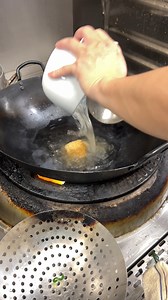 La Soupe au nid d'hirondelle, l'une des préférées de nos clients 😄 #chinesesoup #RestaurantJimmy #soupechinoise #restauranttahiti #papeete | Le Restaurant Jimmy