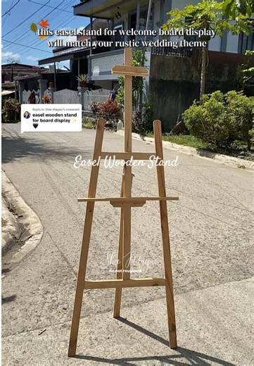 Rustic Wedding Themes: Perfect Easel Stand Ideas