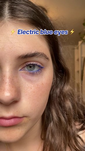 Quick Electric Blue Mascara Makeup Tutorial