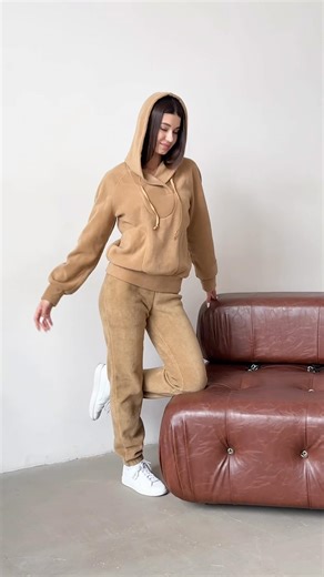 Флісовий одяг для жінок 🇺🇦 on Instagram: "❤️‍🔥1290 грн❤️‍🔥замість 1600 🏷️ ▪️S,M,L,XL,XXL 💛Насичений карамельний колір💛 ➡️Щільний,м‘який та дуже-дуже теплий polar фліс ➡️Заміри в Дірект ➡️Оперативна відправка Новою та Укр.поштою ➡️Карта,наложка(передоплата 100 грн) ‼️Запитання та замовлення,пишіть : 🖤Дірект 🖤Вайбер 066 949 00 28"