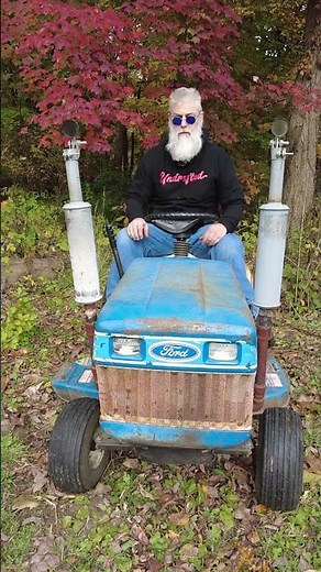 Briggs & Stratton opposed twin custom dual exhaust - super slow mo short