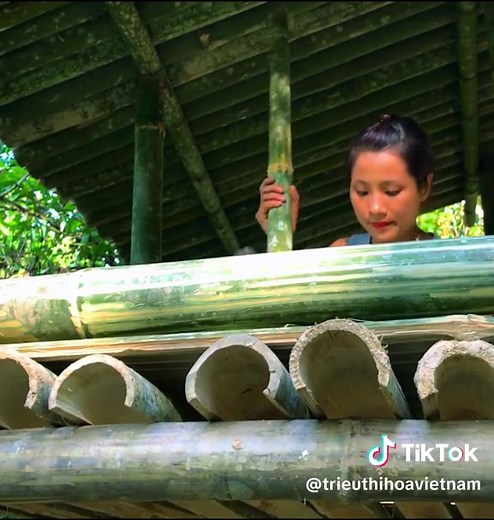 Bamboo House Construction in the Jungle – Part 4
