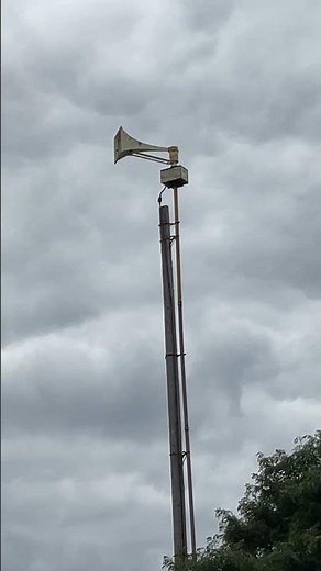 Federal Sign And Signal Thunderbolt 1000 Tornado Siren Test At Northville, Michigan
