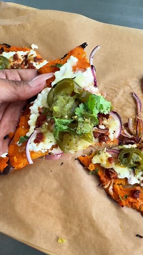 #CapCut 📌 SAVE 🍠 Sweet Potato Pizza Crust 🍕!! It is 10/10 idea by @_food_love_life_ I def would do this again but with bbq chicken!! Toppings cottage cheese Chorizo Red onions Jalapeños Mozzarella cheese Salsa from @tacosstr8up 🍠 I baked the crust at 450° as directed for 12 minutes then I added the toppings and then I placed it in the broiler for about three minutes each pizza on its own. #joycemarcellus #food #foodblogger #pizzapizza #pizzatime #sweetpotato #chorizo #recipe #easyrecipe Pizz