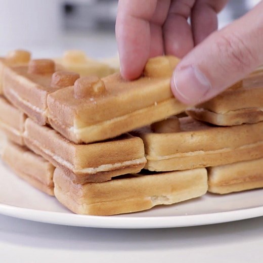 This waffle maker will take your breakfast game to a new level 😋 See more: https://www.kickstarter.com/projects/594005125/the-worlds-first-building-brick-waffle-maker | In The Know Parenting