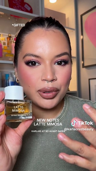 Cozy, powdery soft, airy, floral, comforting🌼 Latte Mimosa by New Notes is available at @So Avant Garde and you can use code KARLA10 to save *gifted #lattemimosa #newnoteslattemimosa #soavantgarde #fragrances #fragrancetok #fragrancereview #fragrancecollection #nichefragrance #perfume #perfumetok #perfumecollection #perfumereview
