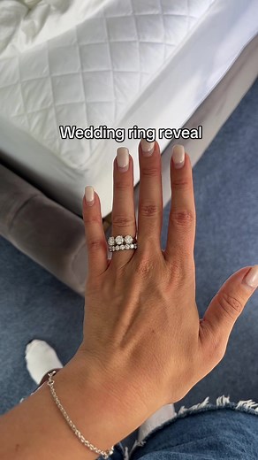 Wedding Ring Reveal: Full Diamonds Sparkle on Your Special Day