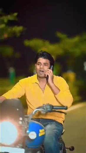 Introducing the "VitaWear SmartBand," a next-generation wearable gadget💥