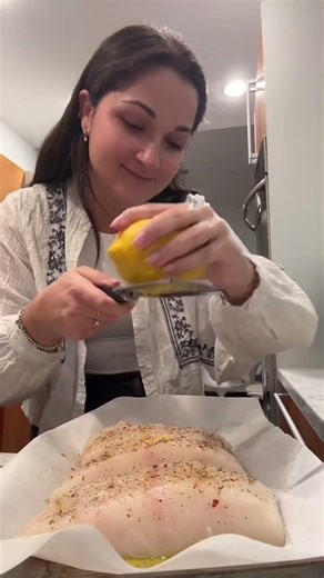 Lemon roasted halibut recipe from things| Maddie cooking #recipe