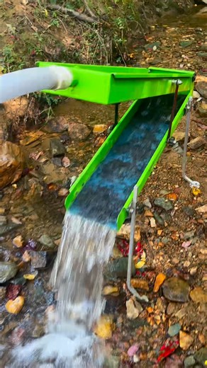 Miniprospector on Instagram: "Winter prospecting for gold #gold #goldmining #goldprospecting#goldrush #goldpanning"