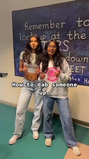 How to dab someone up🤝 #dab #dabonthemhaters #quick #fire #easy #fyp
