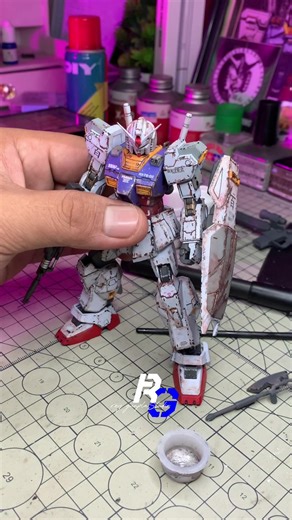 Custom Weathering for Gundam UC RX-78-2 MK2 Kitbash