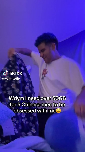 Exploring Love and Deepspace in Otome Games