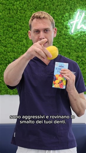 12 reactions | Hai mai pensato di provare a sbiancare i denti con limone e bicarbonato?  SPOILER: non farlo! Sono i nemici dello smalto dei tuoi denti: sono aggressivi e possono causare danni permanenti! La verità è che per un bianco sicuro e duraturo serve un trattamento professionale: lo sbiancamento dentale professionale. Jacopo ti spiega come funziona e, non dimenticare, scrivici o vieni a trovarci in Via Maggio, 21 a Lugano  | NioDent | Facebook