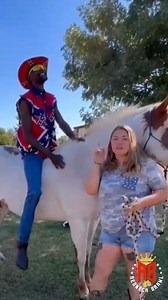 6'9"' 142 lb. Southern Boxer COUNTRY BOOT GANG is back! Are you ready to see him brawl at Herritage Bank Center Dec. 14? Sign-up, buy-tickets at www.redneckbrawl.com #boxing @topfans | RedneckBrawl