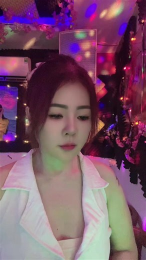 Video của Cach Cach (@cach.cach8) với bản nhạc nhạc nền - Cach Cach